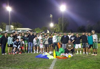 Monte Hermoso: entregaron kits deportivos a clubes locales