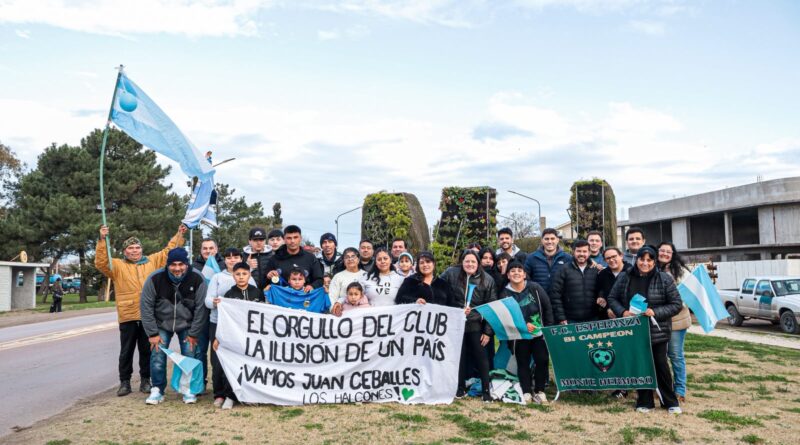 Monte Hermoso celebró el regreso a la ciudad de Juan Martín Ceballes, bicampeón del mundo con Los Halcones